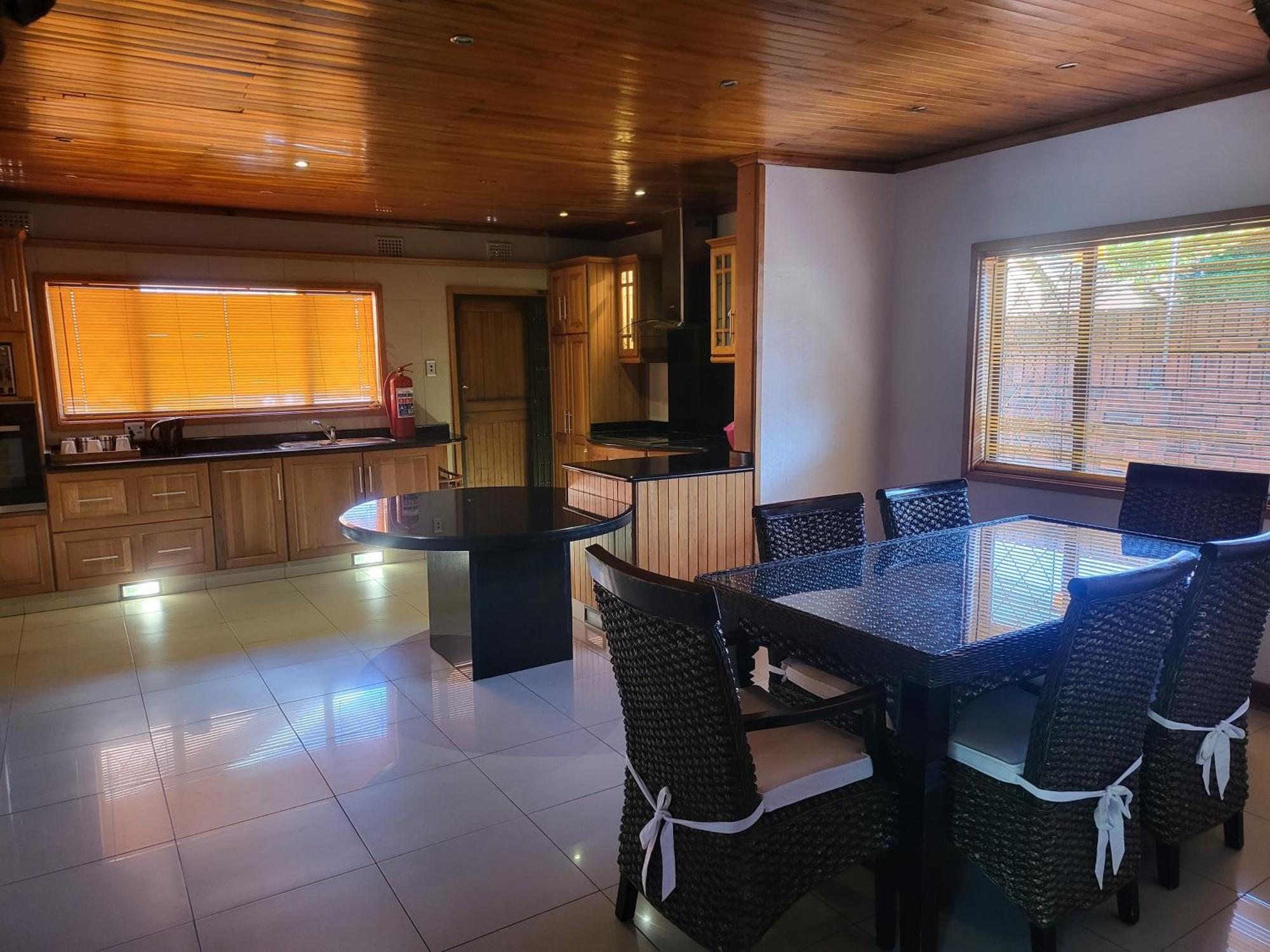 Emangunini Guest House Ричардс Бей Екстериор снимка