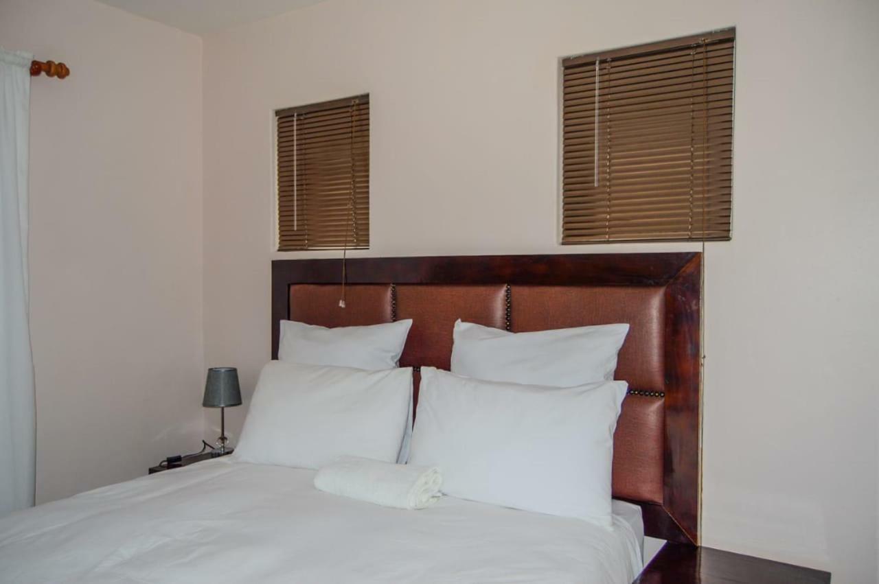 Emangunini Guest House Ричардс Бей Екстериор снимка